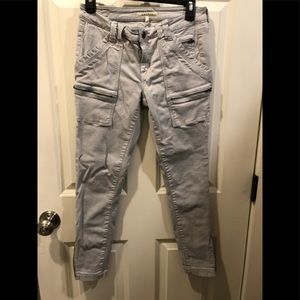 Cute Light Blue Cargo Jeans!  Perfect for spring 🌸